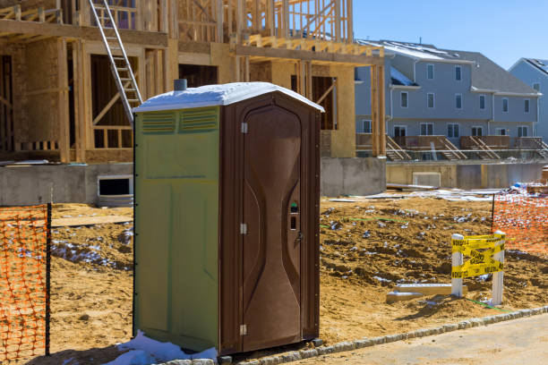 Portable Toilet Options We Offer in Alliance, OH